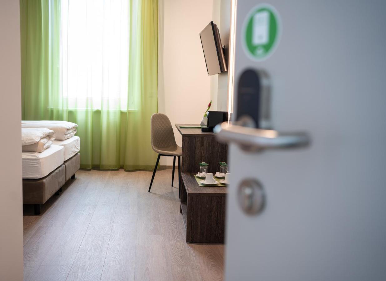 Eee Hotel Graz Pirka エクステリア 写真